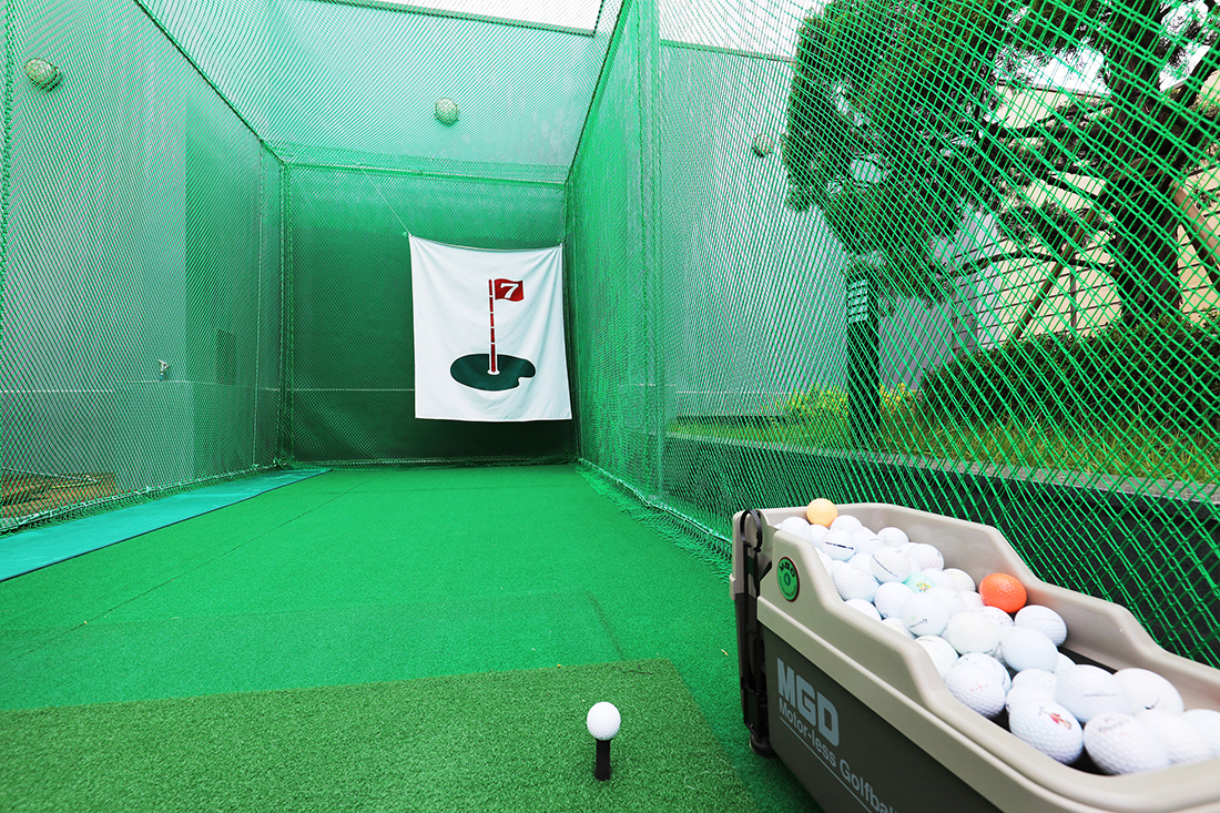 DRIVING RANGE